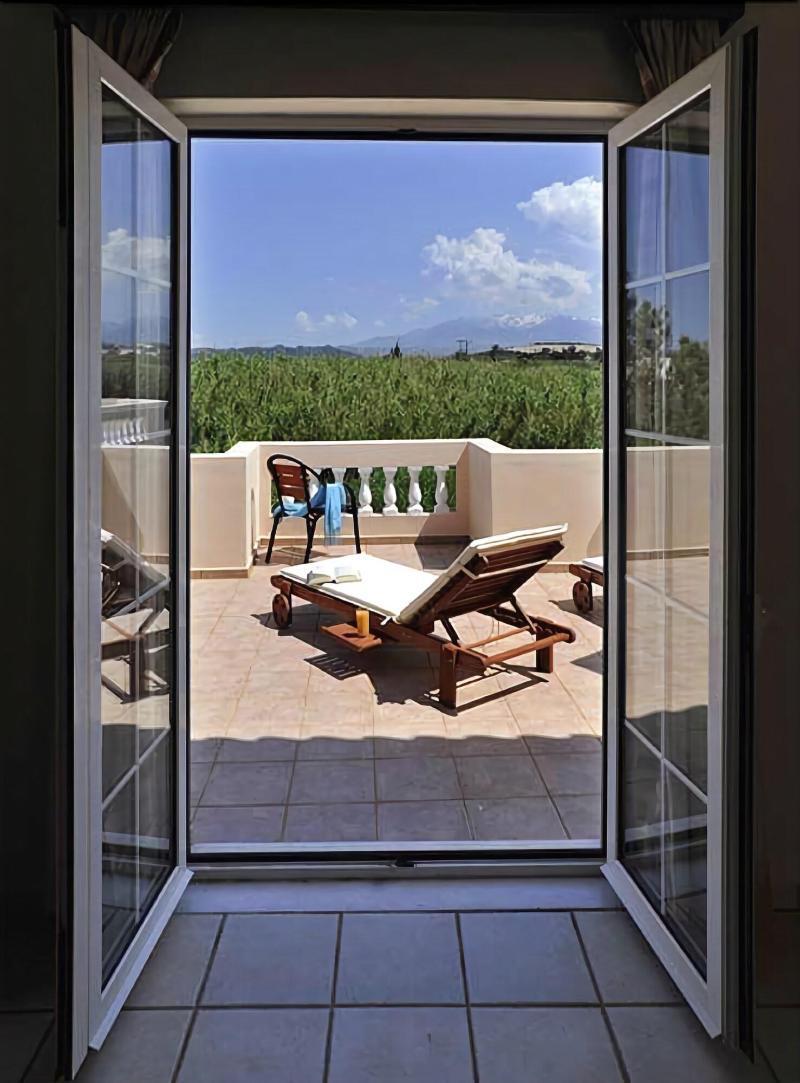 Hotel Caretta Beach Jeráni Haníon Kültér fotó