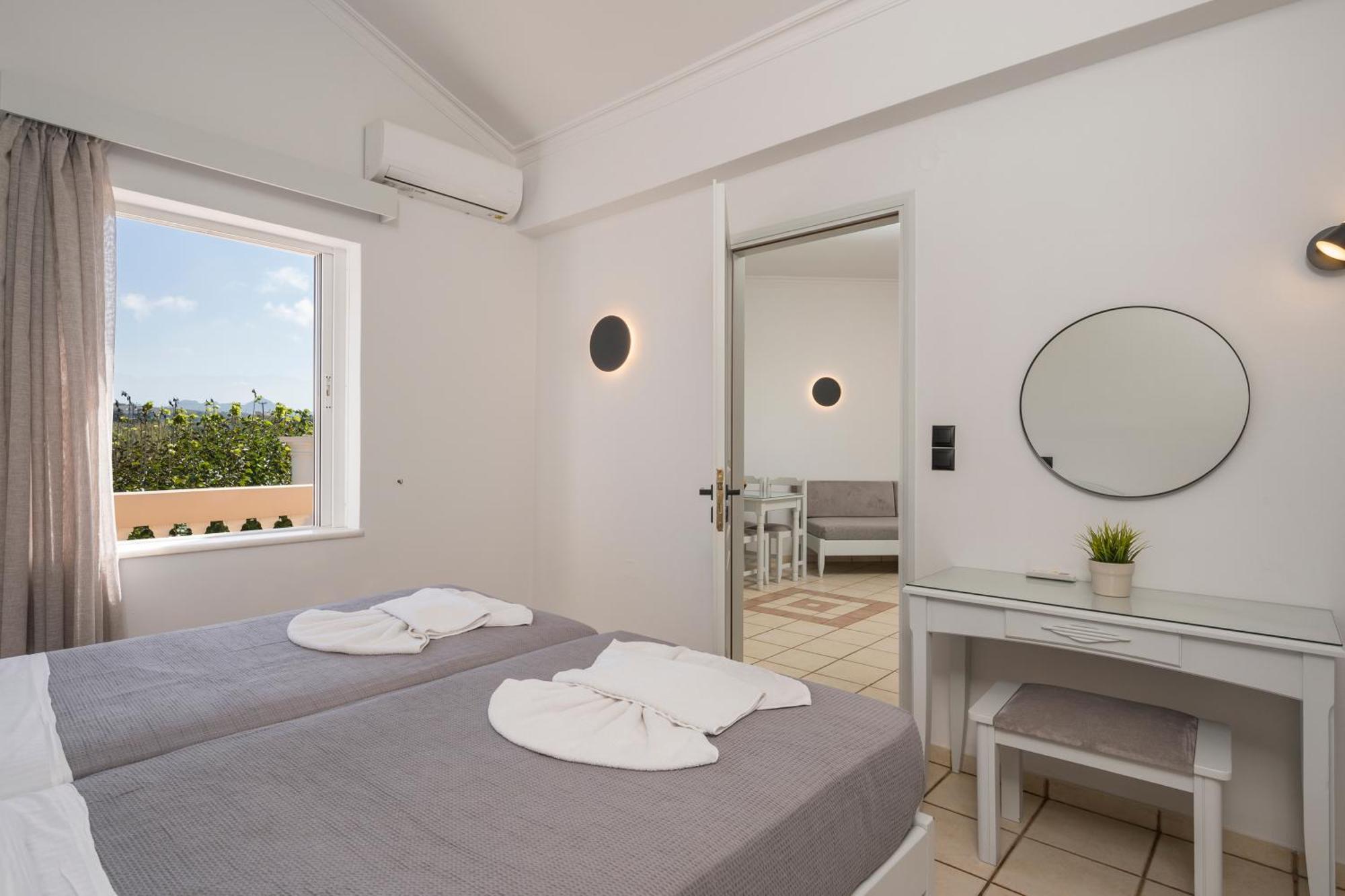 Hotel Caretta Beach Jeráni Haníon Kültér fotó